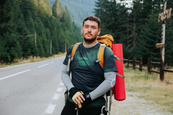 Comment planifier une expédition pour observer les gorilles des montagnes en Ouganda?